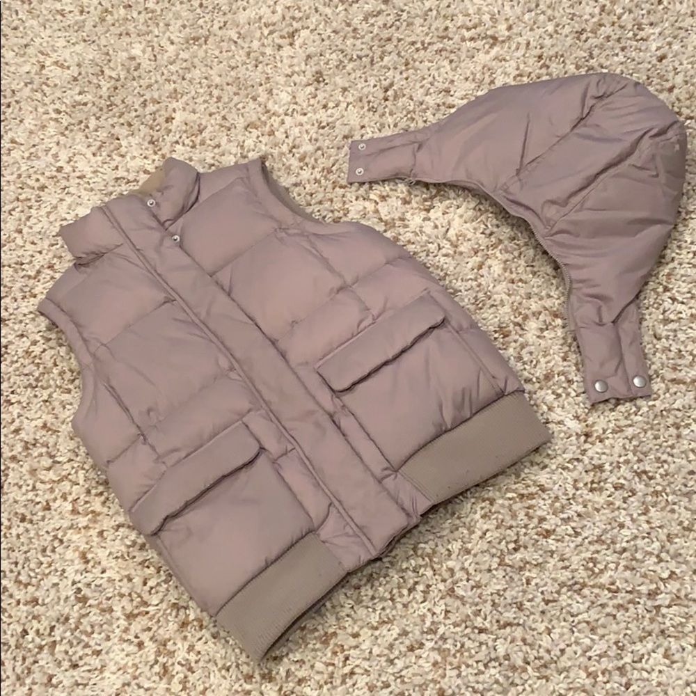 Gap Puffer Down Vest - image 1